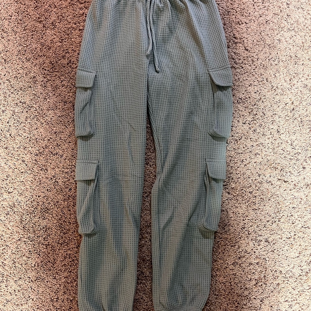 Forever 21 Waffle Knit Mint Green Cargo Joggers